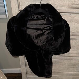 Elegant Black Faux Fur Scarf NWOT